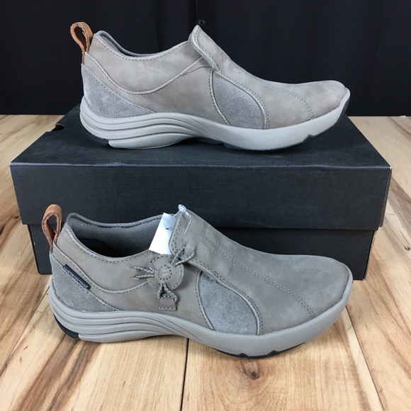 clarks wave river shoes